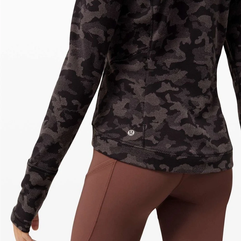 Lululemon Close to Crossing Long Sleeve *Rulu
Heritage Camo - Picture 2 of 7